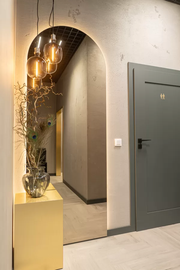 WC/ mažylių vystymo kambarys